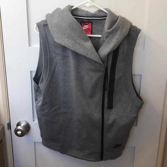 nike performance vest
